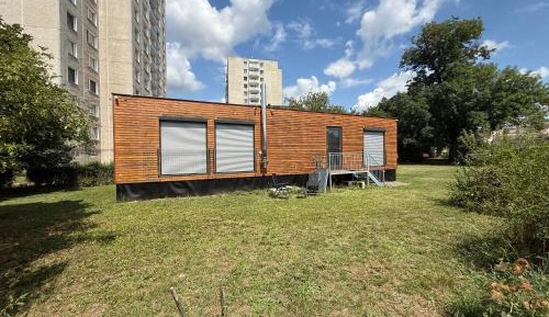 Deluxe Two-Bedroom Apartment with Garden View