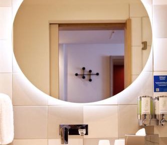 Queen Room - Mobility Access