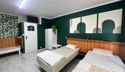 Quadruple Room with Private Bathroom