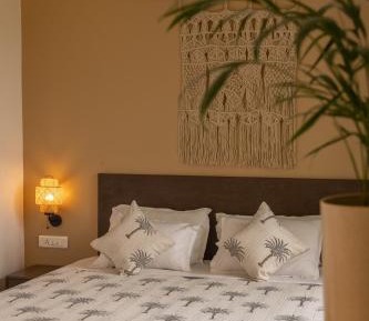 Deluxe Double or Twin Room with Balcony