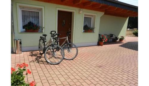 One-Bedroom Holiday Home