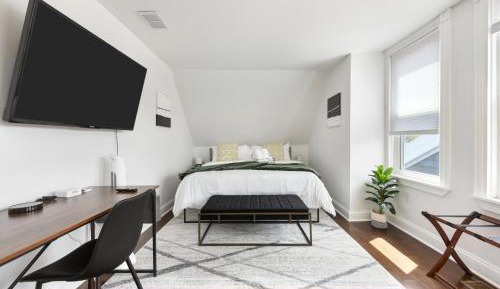 Double Room with Shared Bathroom