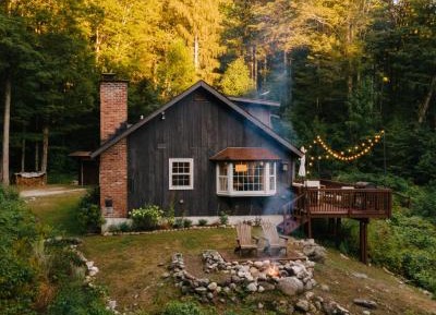Four-Bedroom Holiday Home