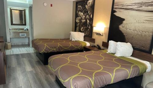 Double Room with Two Double Beds - Smoking