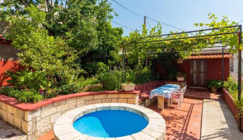 Comfort One-Bedroom Apartment with Terrace