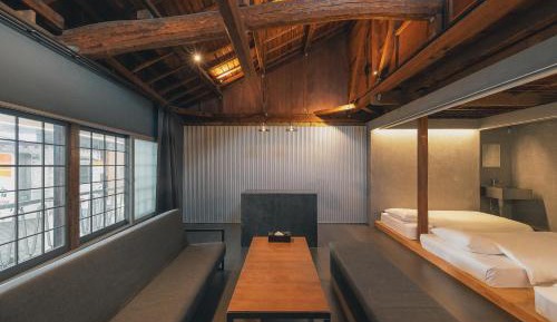 Deluxe Room with Street View