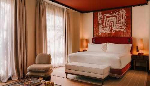 Santa Cruz King Room