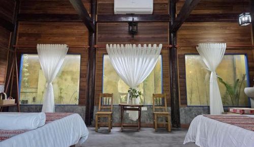 Queen Room with Garden View