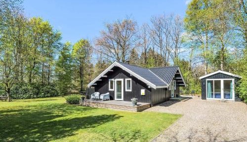 Three-Bedroom Holiday Home 