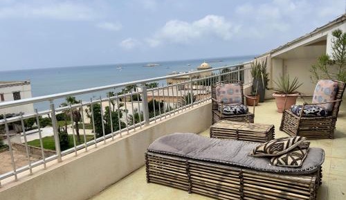 One-Bedroom Apartment with Sea View and Terrace