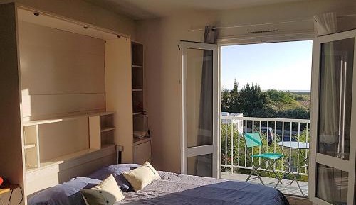 Studio with Sea View