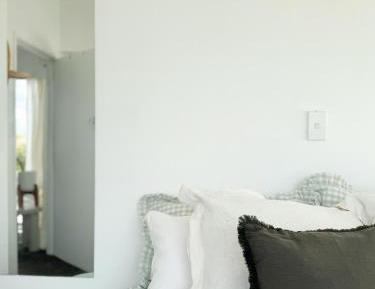 Two-Bedroom Deluxe Apartment with Garden View