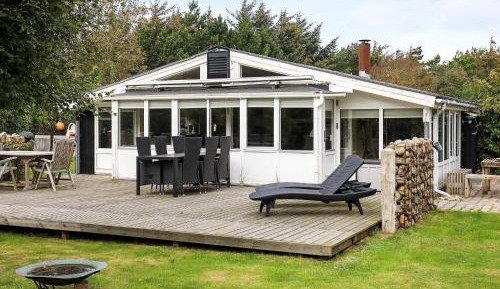 Three-Bedroom Holiday Home 