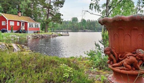 Two-Bedroom Holiday Home