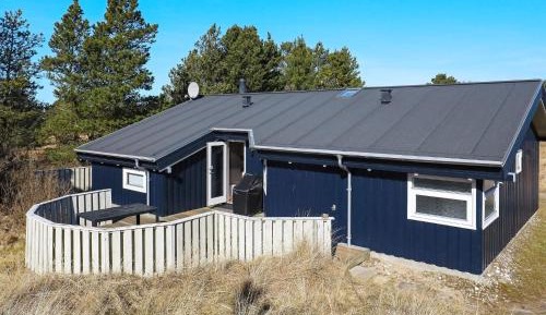 Five-Bedroom Holiday Home