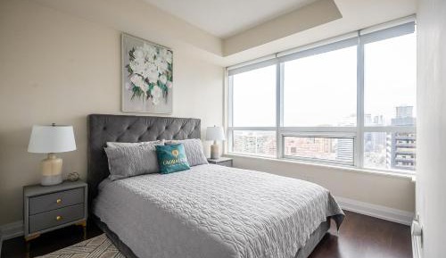 One-Bedroom Apartment with Balcony