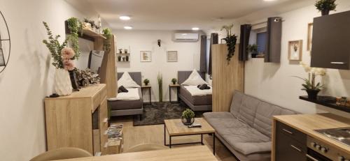 Standard Twin Room with Sofa