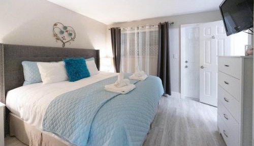 Suite with Garden View