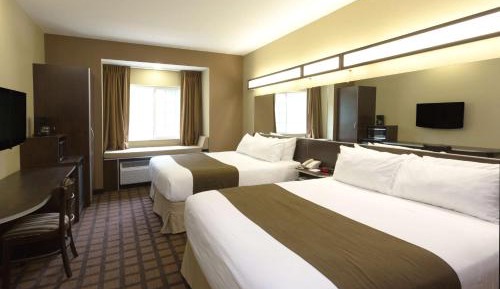 Queen Room with Two Queen Beds - Non-Smoking