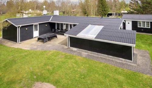 Five-Bedroom Holiday Home
