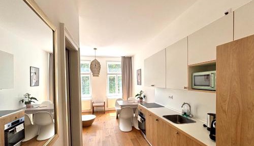 Apartment with Park View