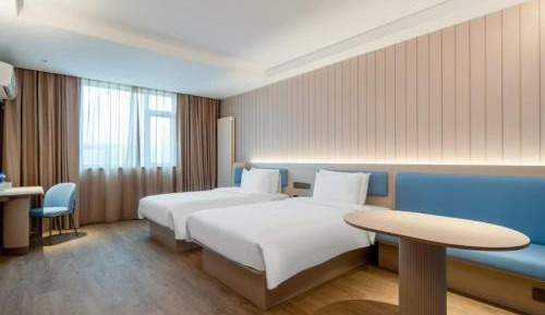Superior Deluxe Double or Twin Room 