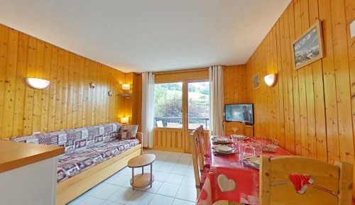 Apartment (4 Adults)