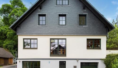 Three-Bedroom Holiday Home 