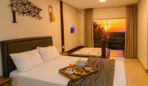 Deluxe Suite with Spa Bath