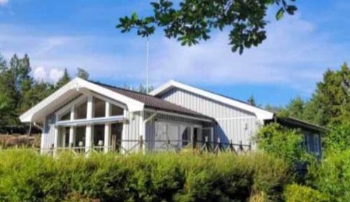 Three-Bedroom Vacation Home 