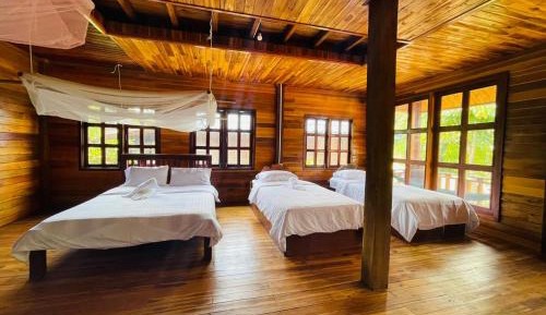 Bed in 6-Bed Mixed Dormitory Room