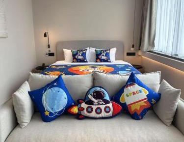 Deluxe King Suite