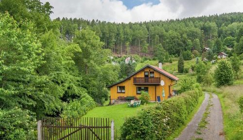 One-Bedroom Holiday Home