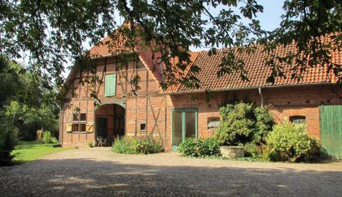 Three-Bedroom Holiday Home 