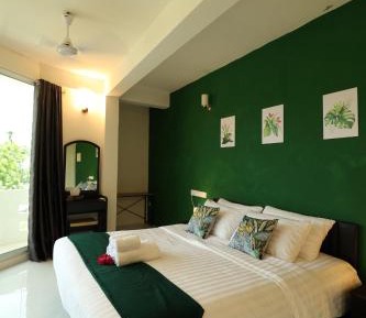 Deluxe Double or Twin Room with Balcony