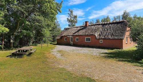 Six-Bedroom Holiday Home