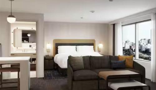 King Studio Suite