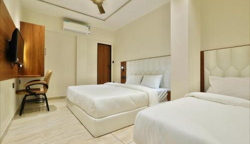 Luxury Triple Room