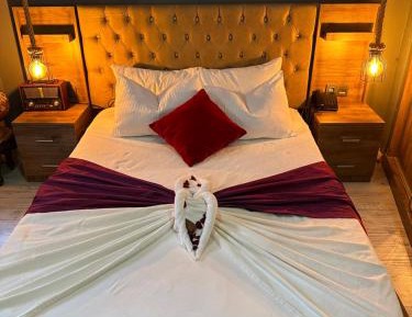 King Room with Spa Bath