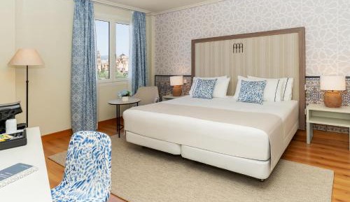 Deluxe Double Room with View
