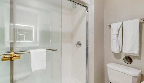 Standard Queen Room with Two Queen Beds