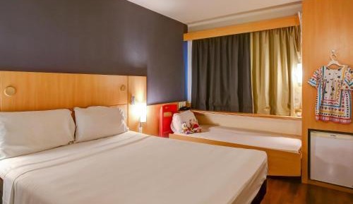 Standard Double Room with One Child Extra Bed