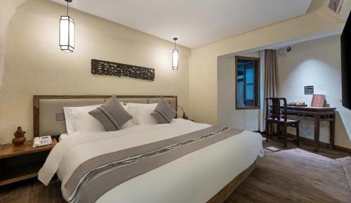 Double Room with Spa Bath