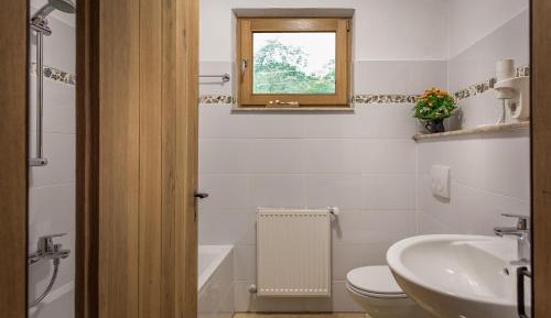 Twin Room with Bathroom