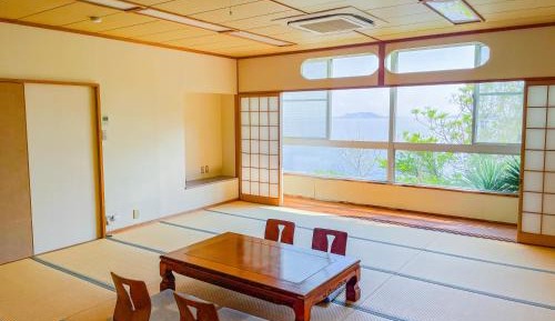 Japanese-Style Room