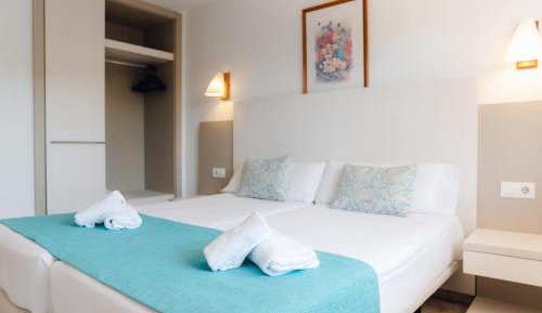 One Bedroom Apartment