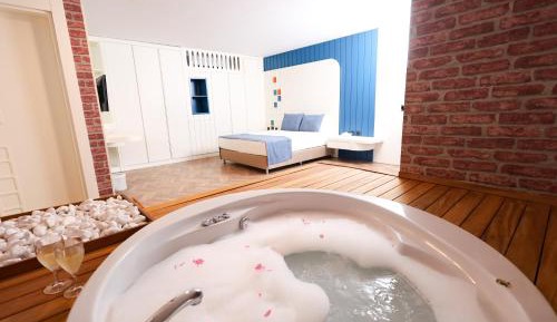 Double Room with Spa Bath