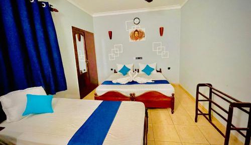 Triple Room with Private Bathroom