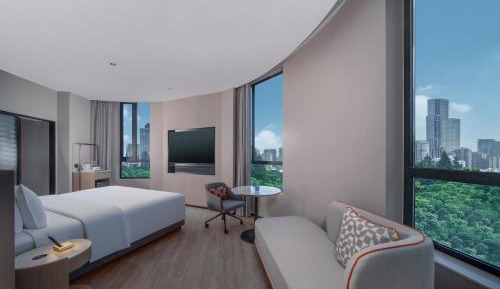 One-Bedroom Suite with City View