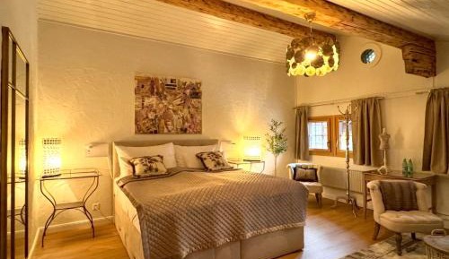 Three-Bedroom Holiday Home 